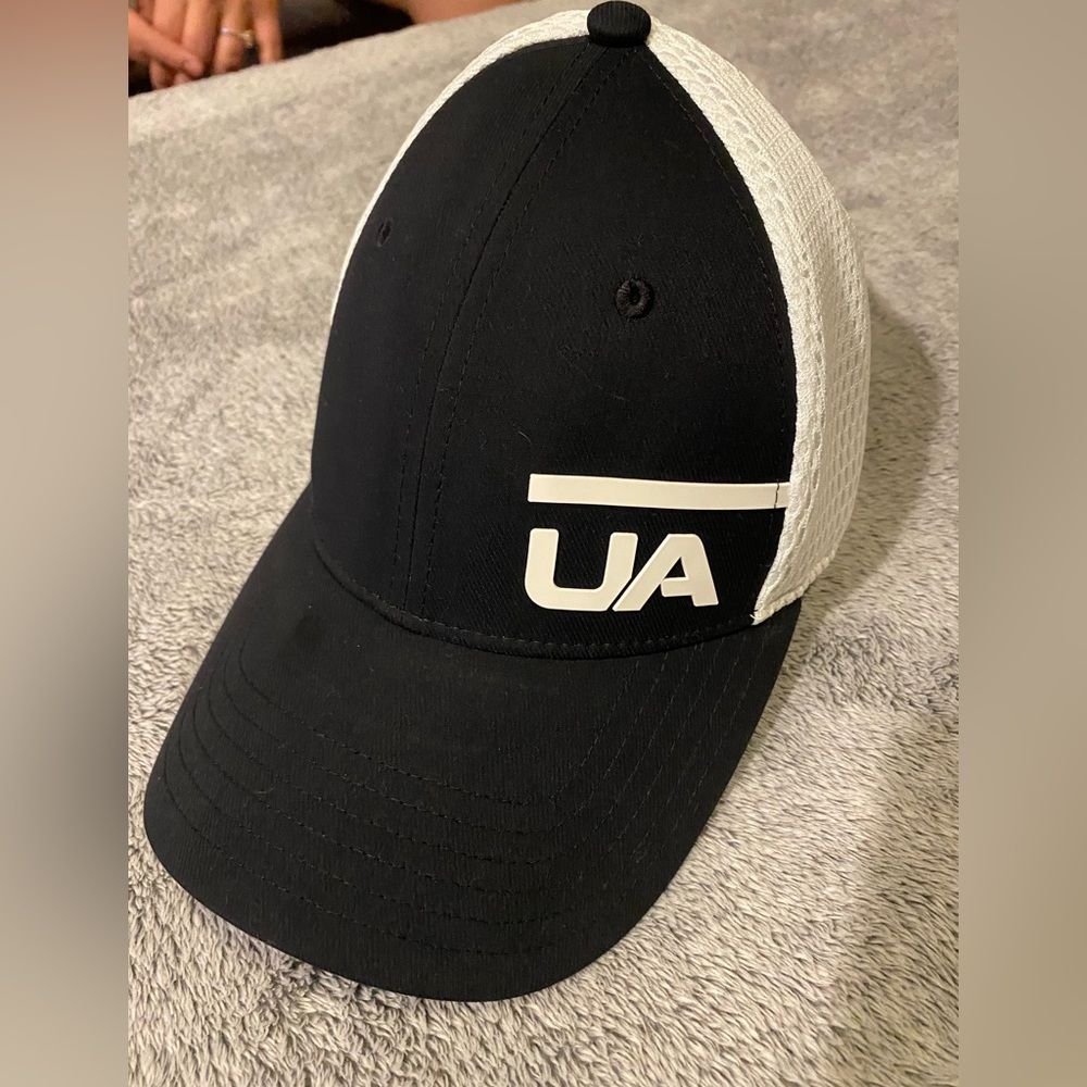 Under Armour hat
